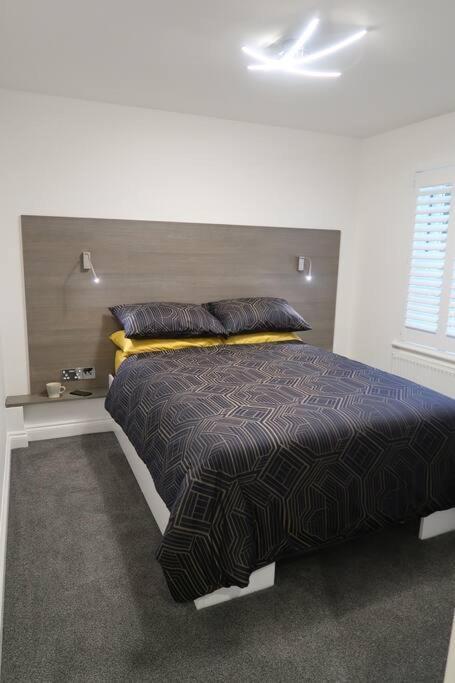***Spotless, Bright 1 Double Bed Apartment*** บาธ ภายนอก รูปภาพ